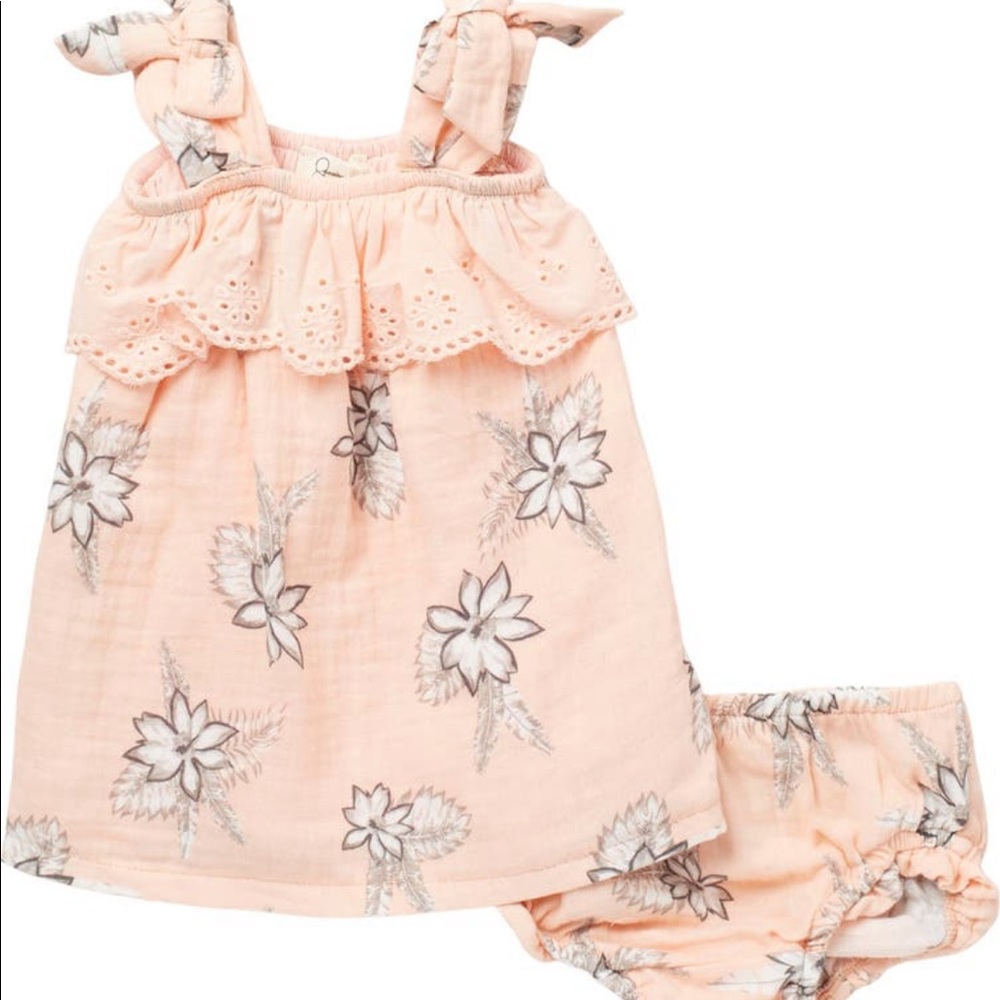 Jessica Simpson dress